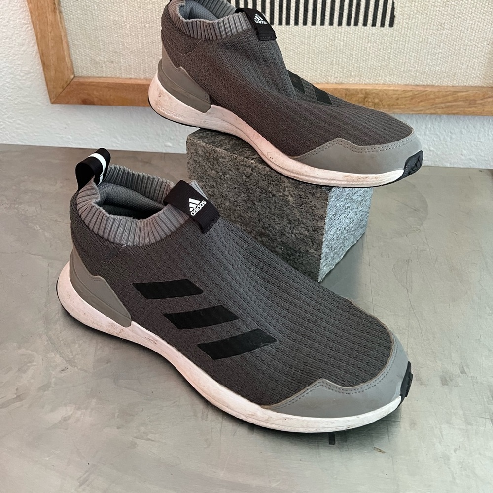 Adidas Sneakers